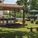 Jakacici Jakacici Hébergement de vacances Batlug